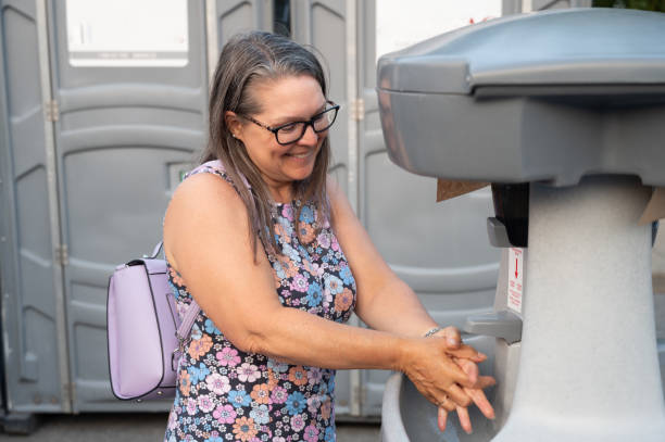 Best Porta potty rental near me  in Elizabeth, NJ